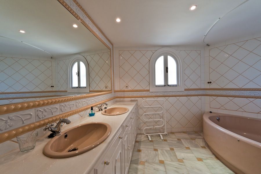 GEEN NAAM IN OUDE DATABASE