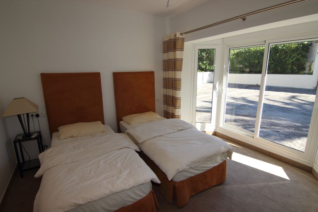 GEEN NAAM IN OUDE DATABASE