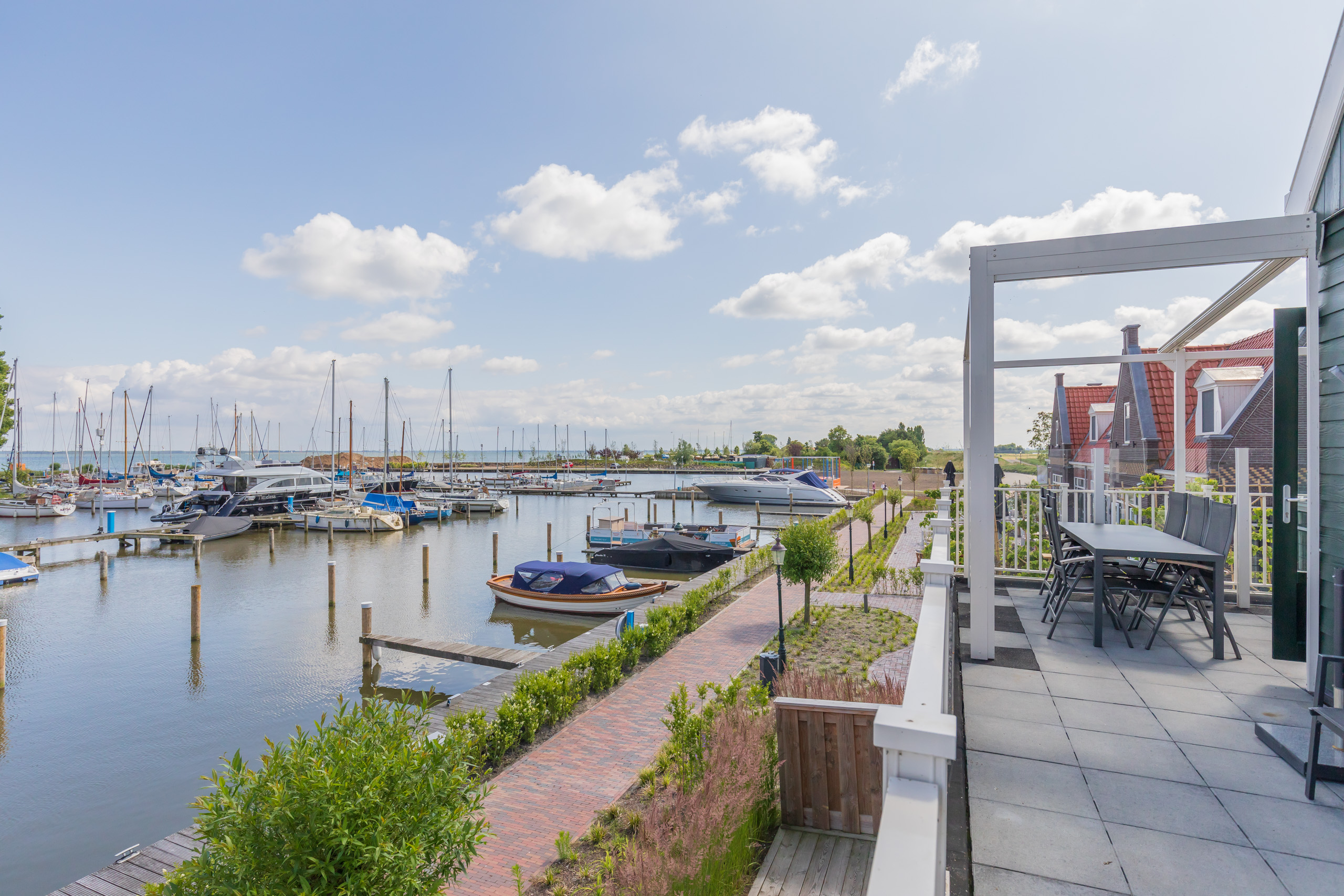 GEEN NAAM IN OUDE DATABASE