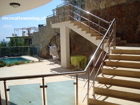 GEEN NAAM IN OUDE DATABASE