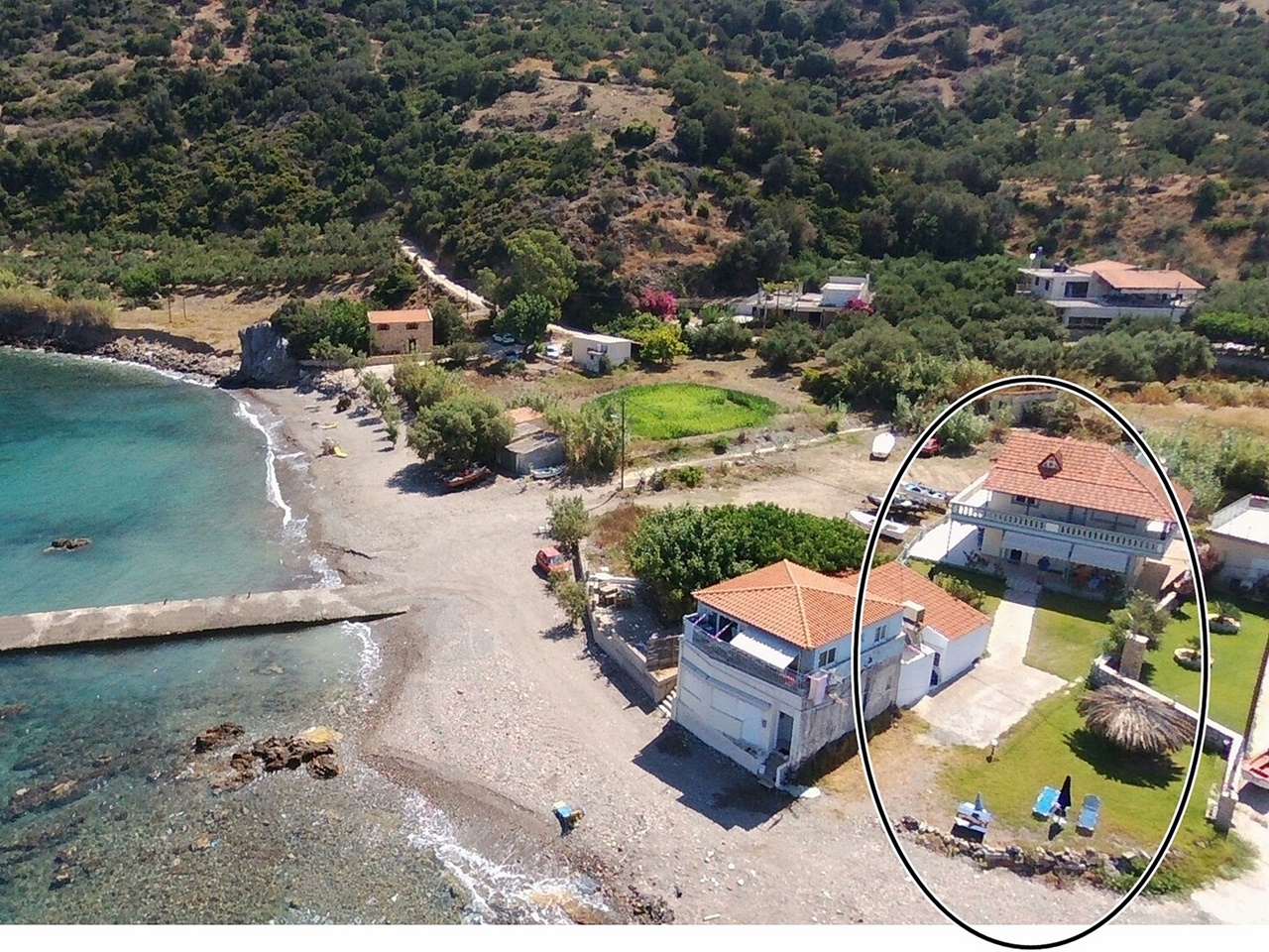 House on the Beach, 2 canoes included